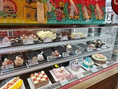 面包甜点陈列柜-85度C(北京八角物美店)