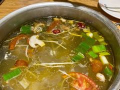 酸萝卜鸭架汤-守柴炉烤鸭(中海国际店)