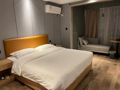 -墨客悦庭酒店(长沙麓谷涉外经济学院店)