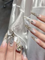 -HUII NAIL绘京美甲美睫会馆