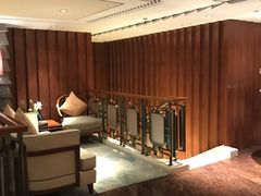 -浅深(世茂滨江精品店)