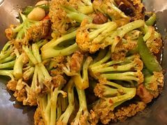 -闯关东东北农家菜(崂山石老人店)