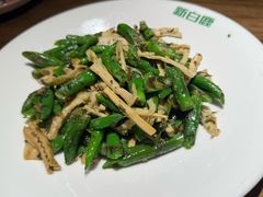-新白鹿餐厅(滨江银泰店)