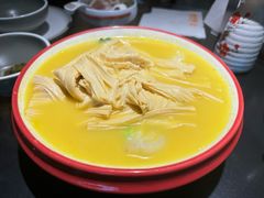 -麻六记(凤凰汇店)