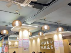 -胡须佬鸡煲四季火锅店(石厦西村直营店)