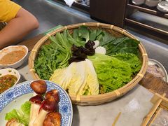 -尚尚仙·酸汤猪手·猪肚鸡火锅(华联万柳购物中心店)
