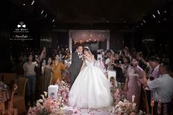 -MECCI婚礼摄影跟拍(红东方广场店)