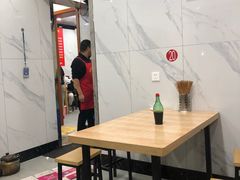 大堂-全家福米线