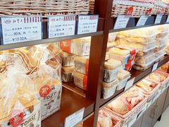 -红宝石·鲜奶小方·海派西点房(南翔店)