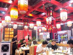 -鲁员外地锅鸡地锅鱼(龙湖江东天街店)