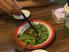 老虎菜-炙热童年·老北京炙子烤肉(南锣鼓巷店)