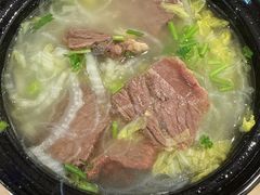 -闫家驴肉老店(华电一校店)