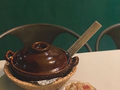 特色腊味煲仔饭-百年果林椰子鸡(中洲店)