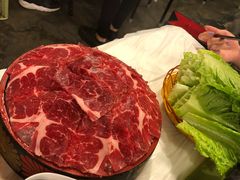 -鲜入围煮花胶鸡海鲜火锅