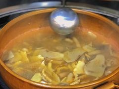 -阿山卓·野生菌火锅·纳西火塘烤肉