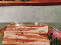 -围炉肉舍•炭烤活鳗•丹东海鲜烤肉(步行街店)