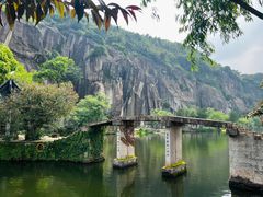 -绍兴东湖风景区