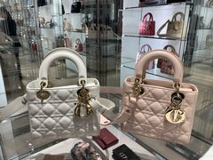 -DIOR迪奥(德基广场女装店)