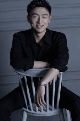 -巴黎时尚婚纱摄影(南汇店)