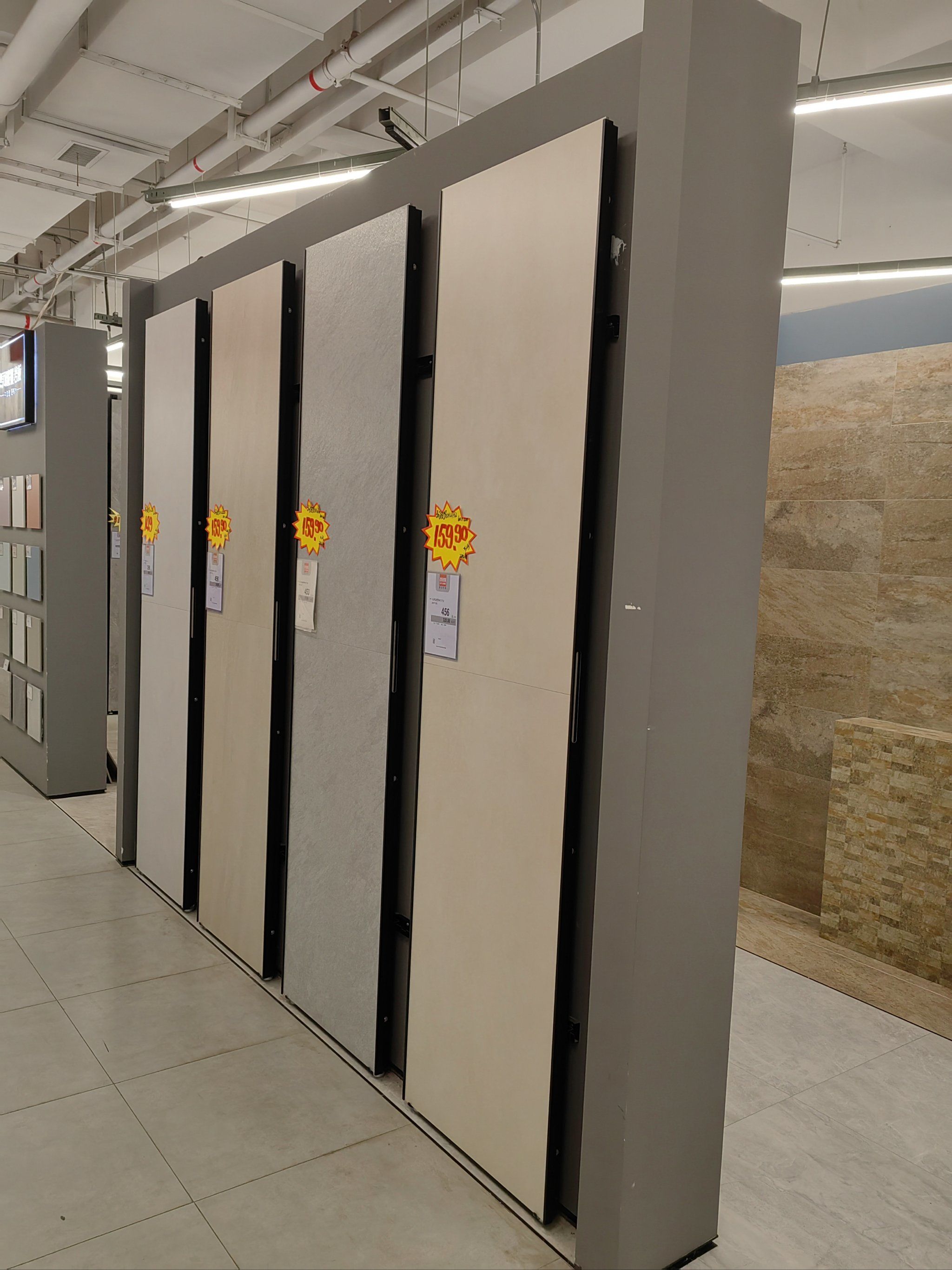 赵继伟晒穿搭照，王教授教的OOTD穿出年青感！