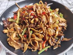 -荆楚渔艺堂·鱼头泡饭(江堤中路店)