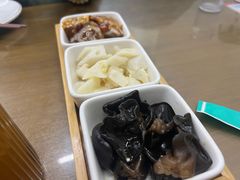 -鲁南仔·滕州炒鸡(经三路店)