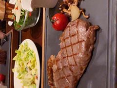 -恰餐厅及酒吧 CHAR Bar & Grill (北京丽都皇冠假日店)