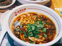 -呷佬·长沙手工米粉(金沙江路店)