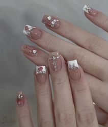 -星辰·新中式美甲美睫工作室