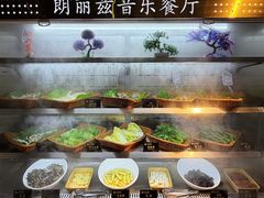 -朗丽兹自助餐厅
