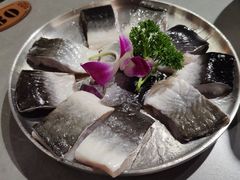 -围炉肉舍•炭烤活鳗•丹东海鲜烤肉(步行街店)