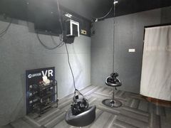 -VR 间客漫·PS电玩·虚拟现实包间游戏电竞(街道口店)
