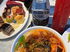 -锦厨国际自助餐厅 · 云端景观 (昆明索菲特大酒店)