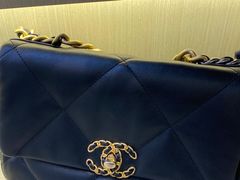 -华夏典当行(龙德广场店)