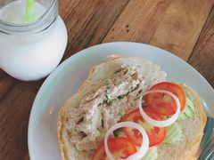 -Kat's Kitchen