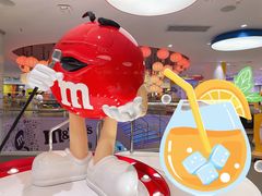 -m豆巧克力世界(上海世茂广场店)