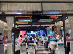 -四海一家自助餐(益田假日广场店)