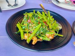 -大树下海鲜饭店
