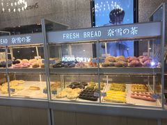 面包甜点陈列柜-奈雪的茶(石厦时代广场店)