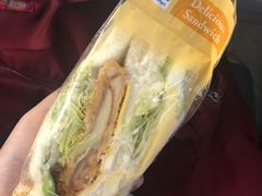 -全家便利店(莲花池东路店)