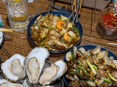 -蚝堡海鲜·威海菜·海肠捞饭·烧烤·亚洲吃蚝公司(幸福门店)
