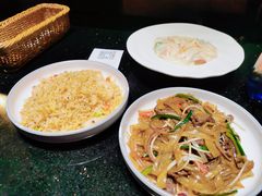 -K+全国连锁KTV(绿地缤纷天地店)