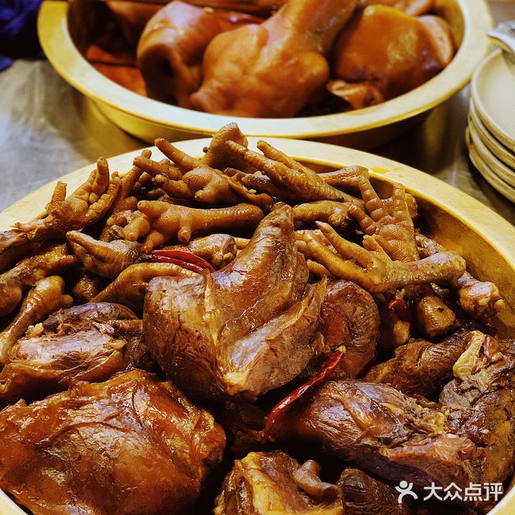 成都探店|赵亮老师请你来【御凤甲】吃柴火鸡❗