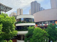 -瑞虹新天地月亮湾