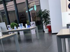 -华为授权体验店(龙湖礼嘉天街)
