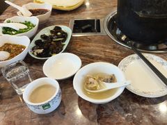 -鲁朗纳麦石锅鸡庄园