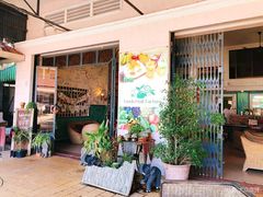 -Fresh Fruit Factory - Fruit Cuisine Restaurant