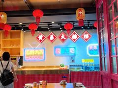 -黄弟大排档·湖南菜·小龙虾·小海鲜(凯旋北路店)