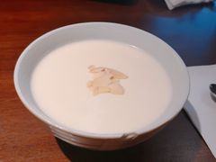 杏仁豆腐-山杏yama-katsu·吉列炸物