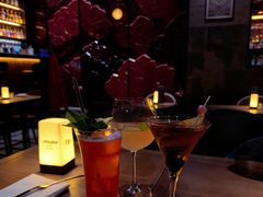 -FOUR PLAY BAR